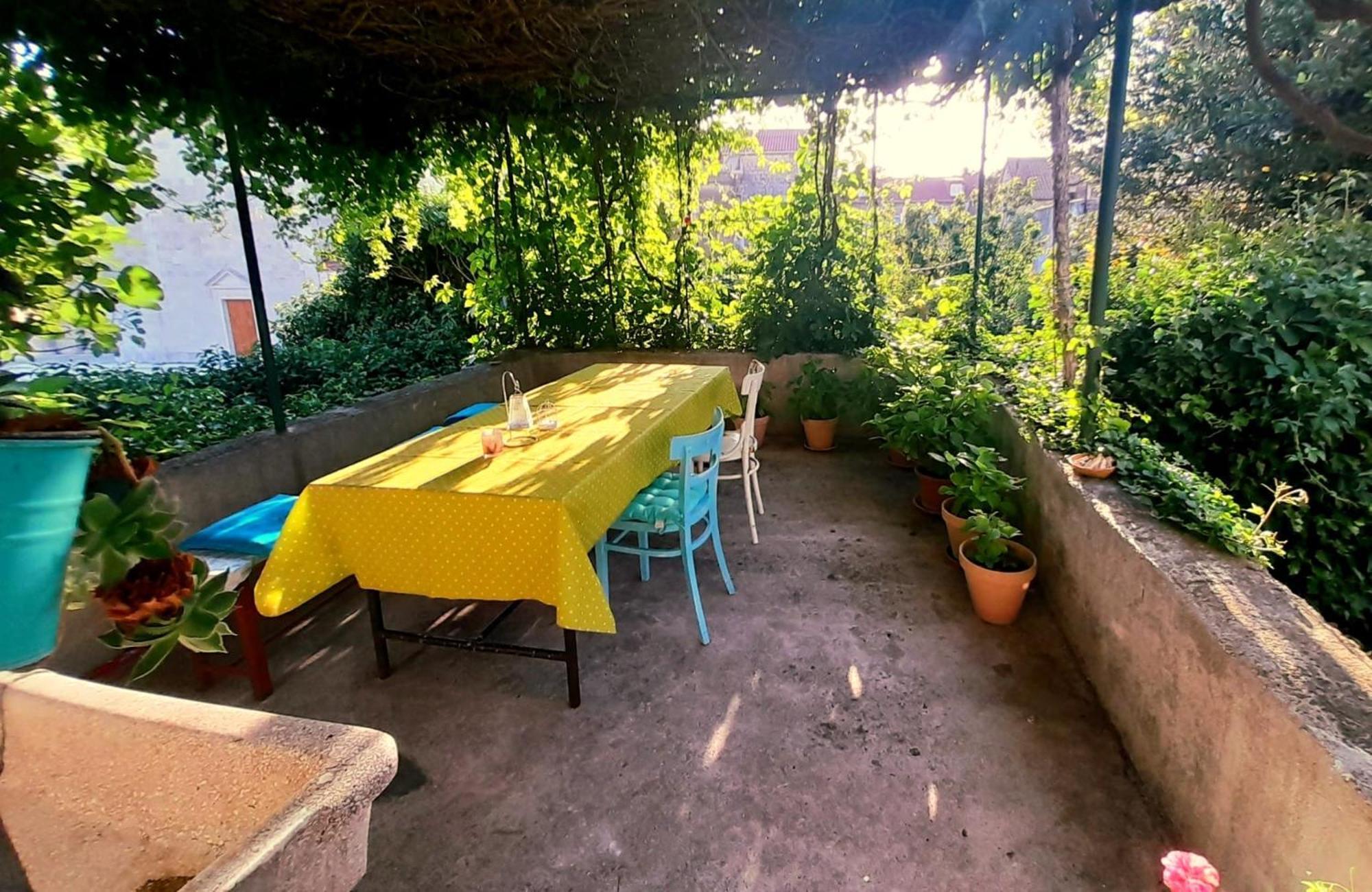 Apartman Dida Roko, Rustikalni S Terasom